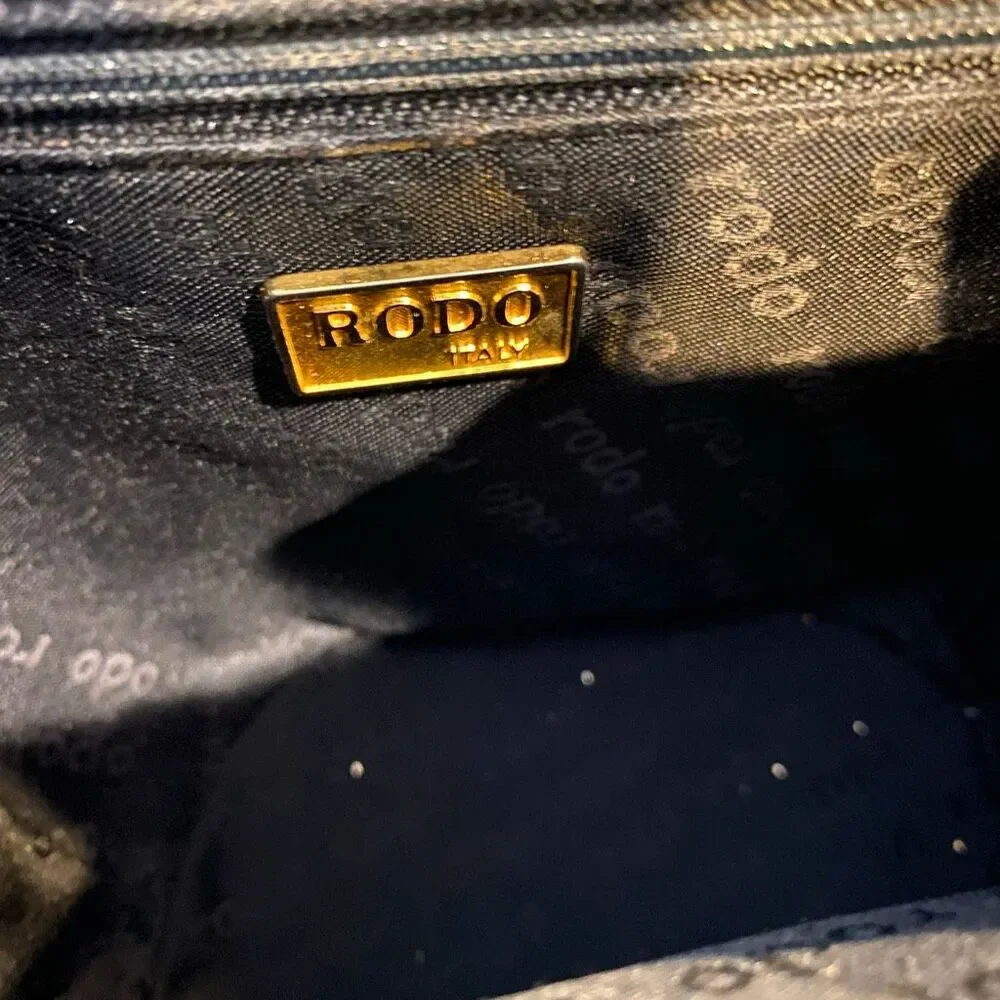vintage Rodo Italy Black Lizard-Embossed Leather Half-Moon Crossbody Bag